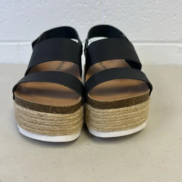 NWT Dirty Laundry Black Platform Sandals with Textured Straps - Picture 6 of 10